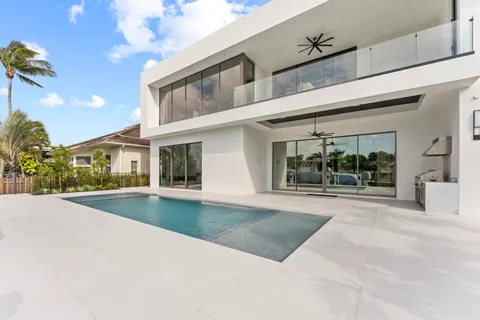 $7,695,000 | 940 Dogwood Drive, Delray Beach, FL 33483