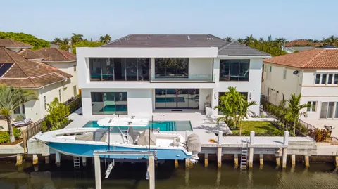 $7,695,000 | 940 Dogwood Drive, Delray Beach, FL 33483