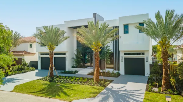 $7,695,000 | 940 Dogwood Drive, Delray Beach, FL 33483