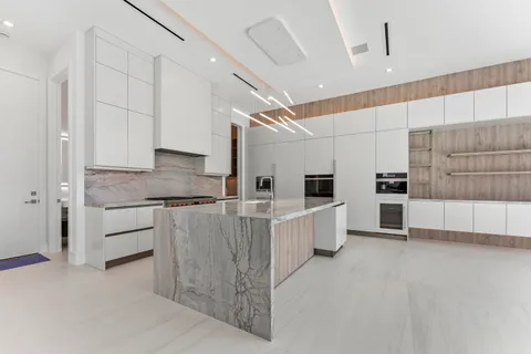 $7,695,000 | 940 Dogwood Drive, Delray Beach, FL 33483