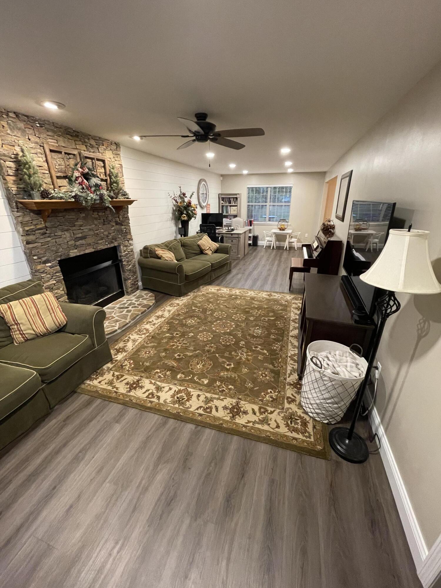 6657 Rolling River Road Harrison, TN 37341 - Photo 8 of 34 Living Room 2