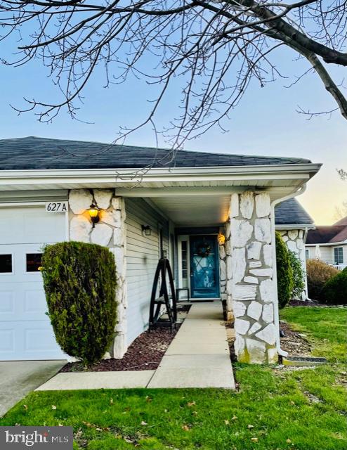 627 Deal Road, Unit A Monroe Township, NJ 08831 - Photo 3 of 20 Gallery Image 3