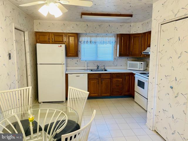 627 Deal Road, Unit A Monroe Township, NJ 08831 - Photo 4 of 20 Gallery Image 4