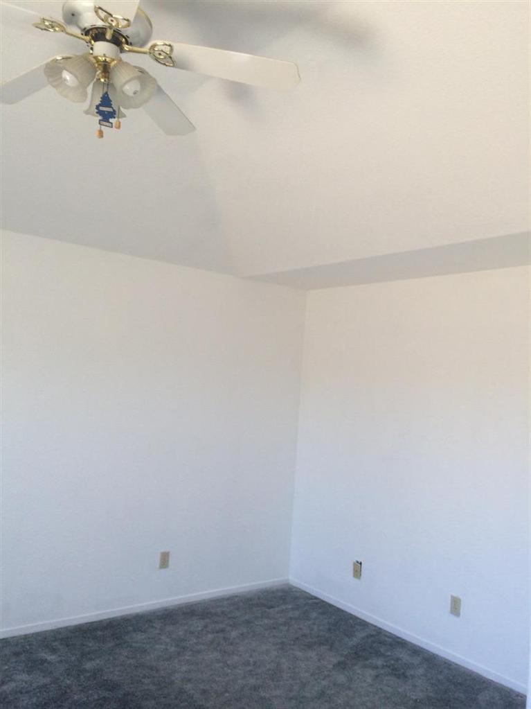 18446 Ridgedale Drive Madera, CA 93638 - Photo 8 of 10 Gallery Image 8