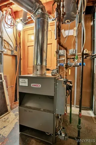 $359,900 | 94 Grand Prix Drive, Cheektowaga, NY 14227