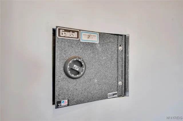 $359,900 | 94 Grand Prix Drive, Cheektowaga, NY 14227