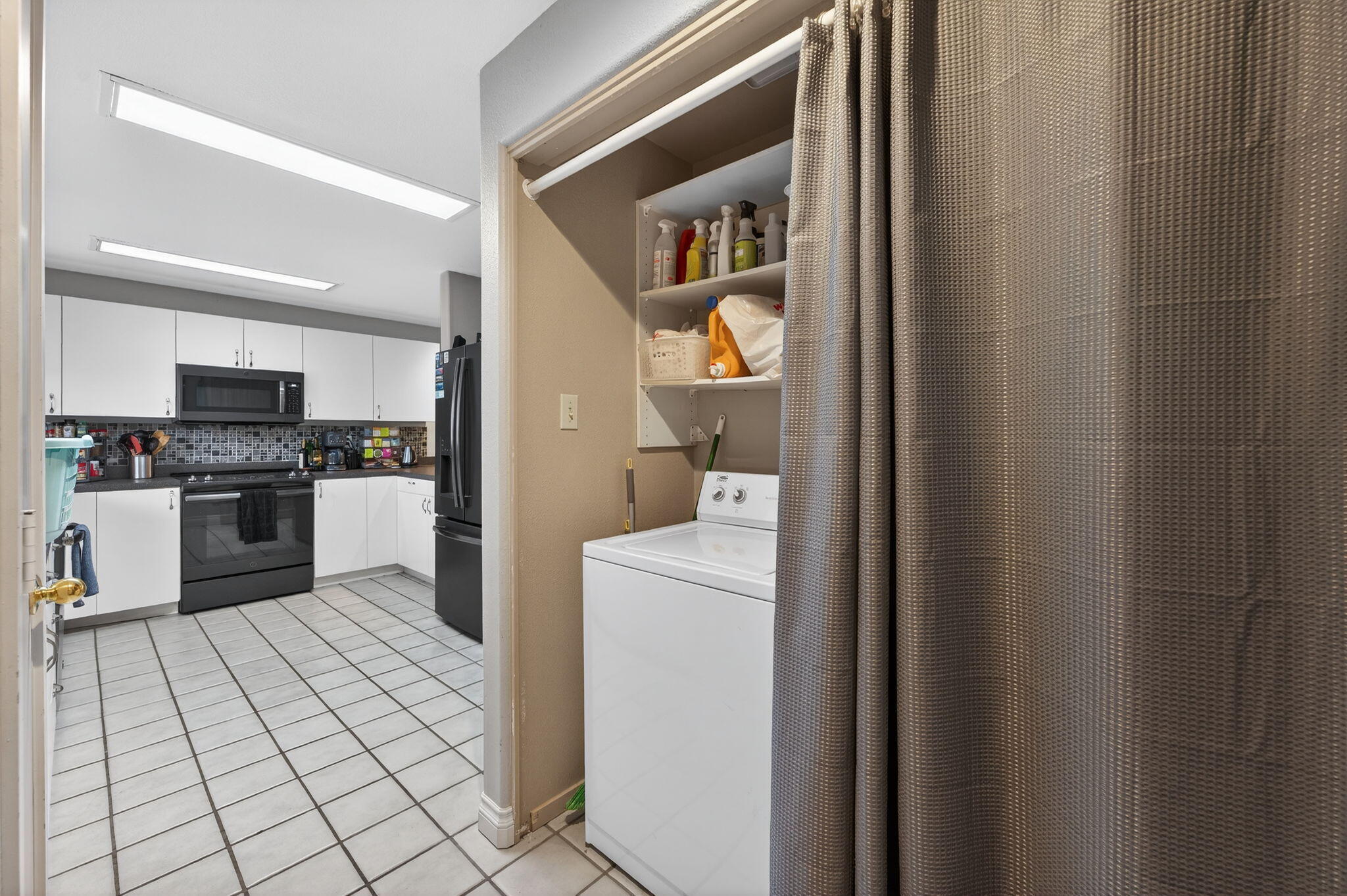 1050 Northeast Butler Market Road, Unit 36 Bend, OR 97701 - Photo 6 of 45 6 - 1050-Northeast-Butler-Market-Road-#3