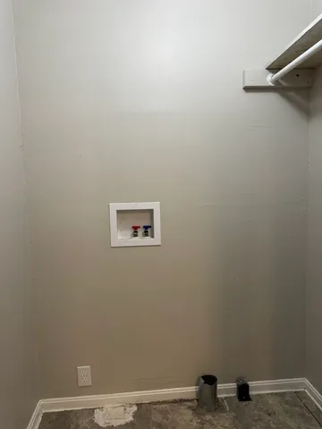 $1,795 | 520 College Street, Unit 2, Portland, TN 37148