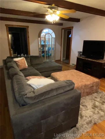 $379,500 | 821 North Forrest Drive, Sellersburg, IN 47172