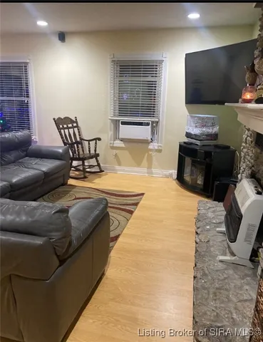 $379,500 | 821 North Forrest Drive, Sellersburg, IN 47172