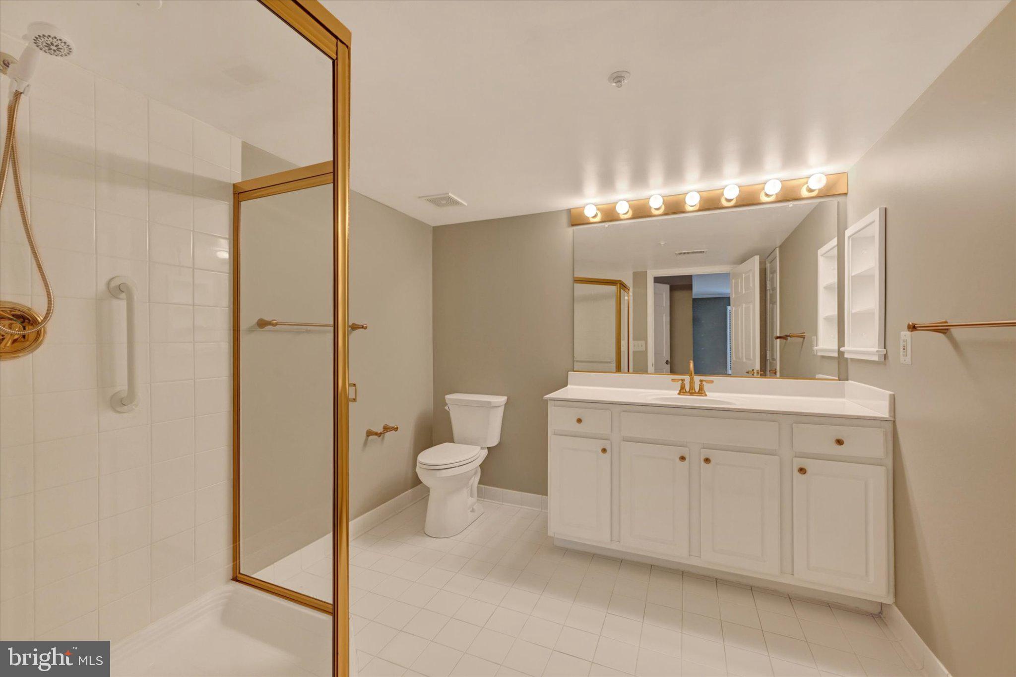 12310 Rosslare Ridge Road, Unit 405 Lutherville-Timonium, MD 21093 - Photo 27 of 36 Elegant bathroom with modern finishes.