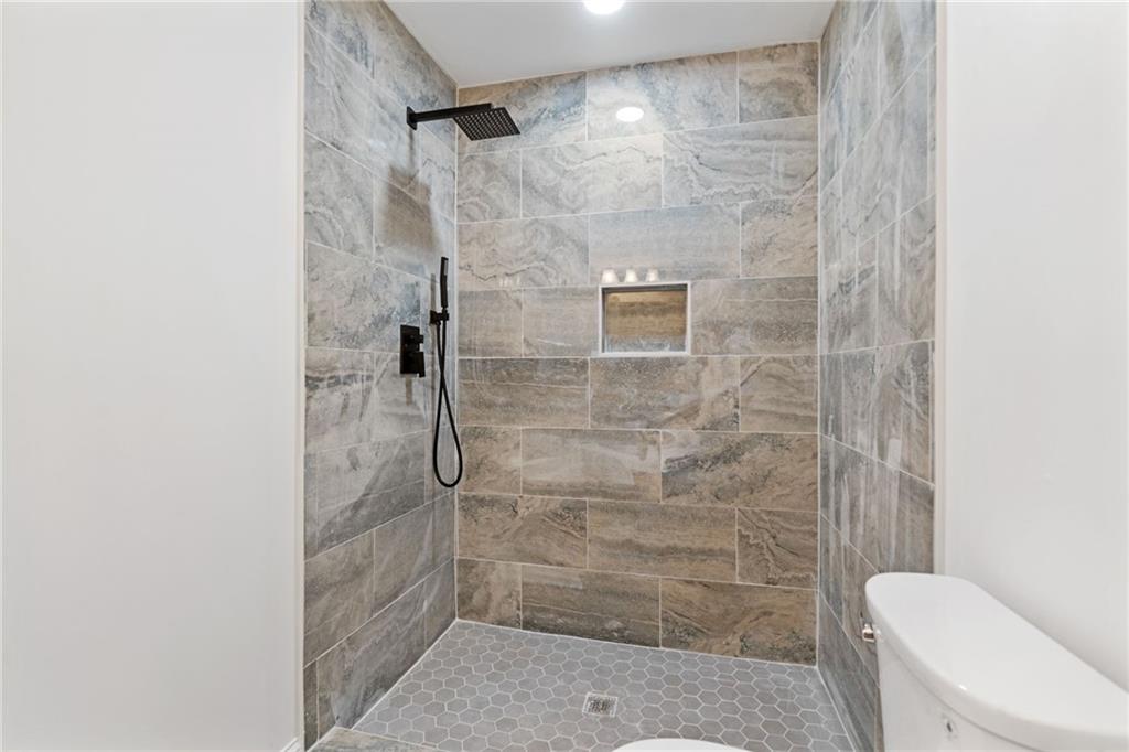 472 Rigby Street Northeast Marietta, GA 30060 - Photo 17 of 36