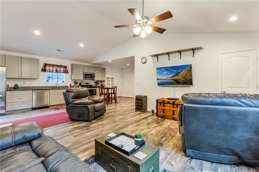 588 Mountain Road Westminster, SC 29693 - Photo 6 of 24 Gallery Image 6