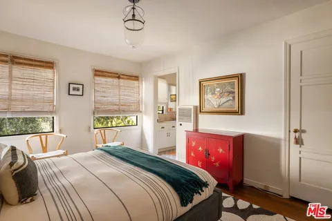 $2,195,000 | 367 North Orange Drive, Los Angeles, CA 90036