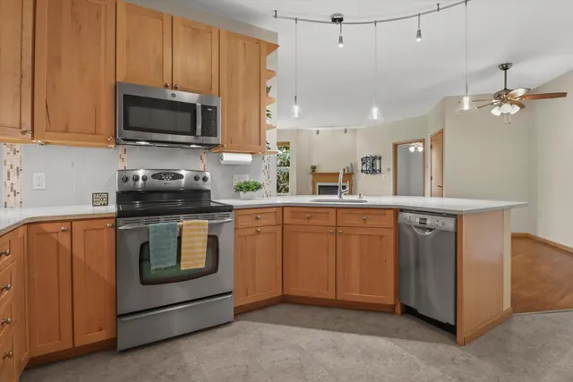 $335,000 | 3134 Dorchester Way, Unit 7, Madison, WI 53719