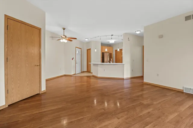 $335,000 | 3134 Dorchester Way, Unit 7, Madison, WI 53719