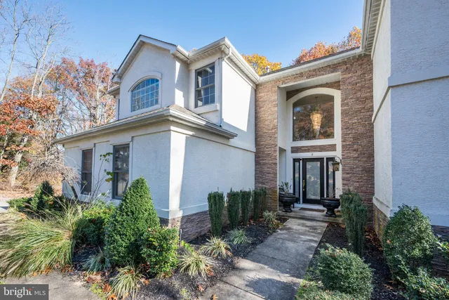 $674,000 | 2 Callison Lane, Voorhees, NJ 08043