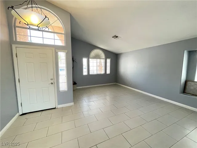 $2,499 | 1332 Royal Creek, North Las Vegas, NV 89031