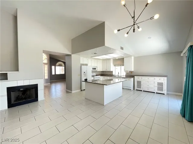 $2,499 | 1332 Royal Creek, North Las Vegas, NV 89031