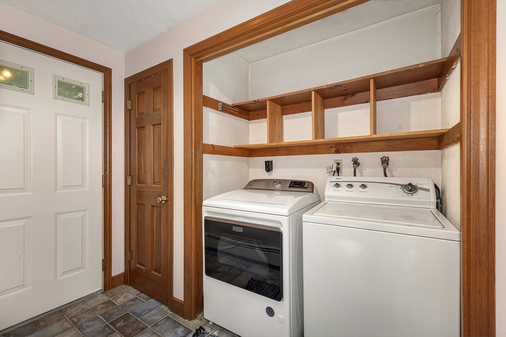 1 Kevin Circle Framingham, MA 01701 - Photo 19 of 25 a utility room with dryer and washer