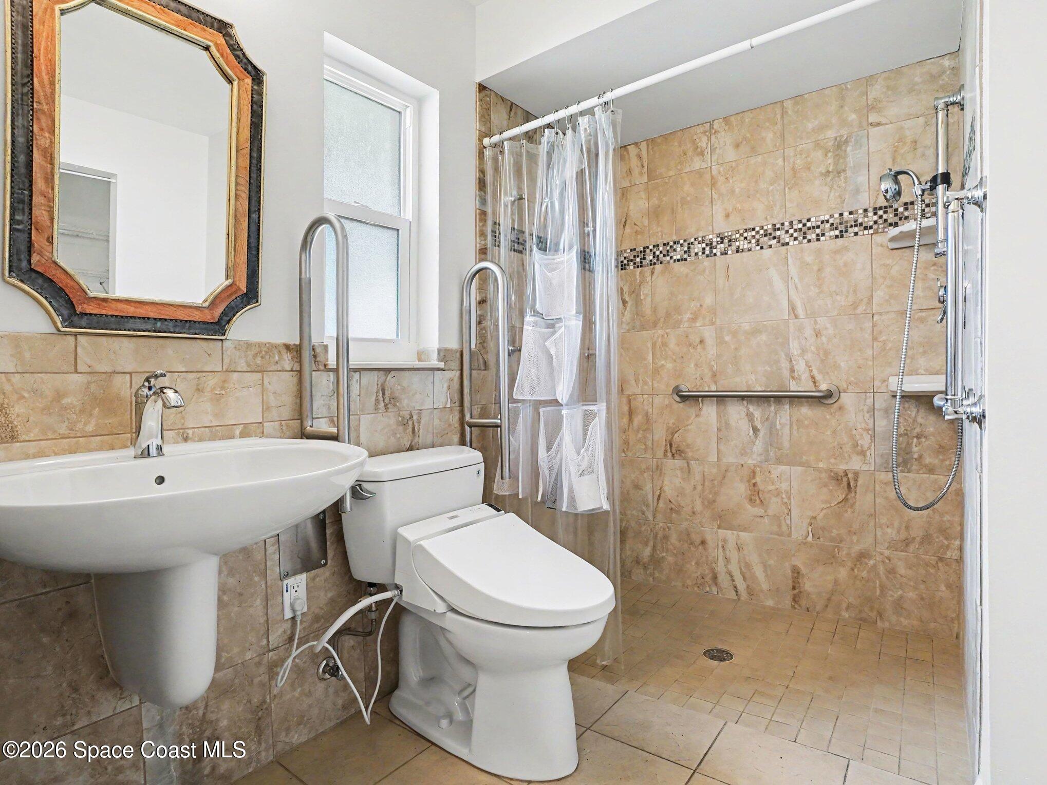 1870 Tallpalm Road Melbourne, FL 32935 - Photo 17 of 30 022_file_2828