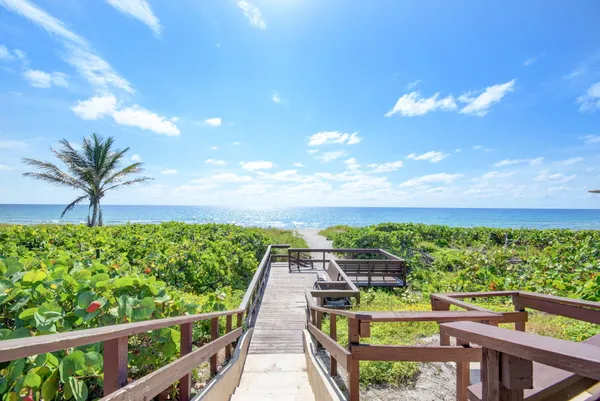 $6,995 | 2871 North Ocean Boulevard, Unit D506, Boca Raton, FL 33431