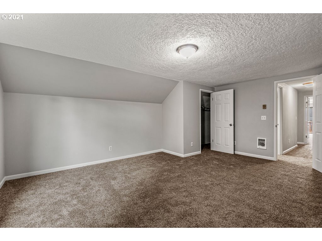 4631 Merlin Street Longview, WA 98632 - Photo 18 of 27 Gallery Image 18
