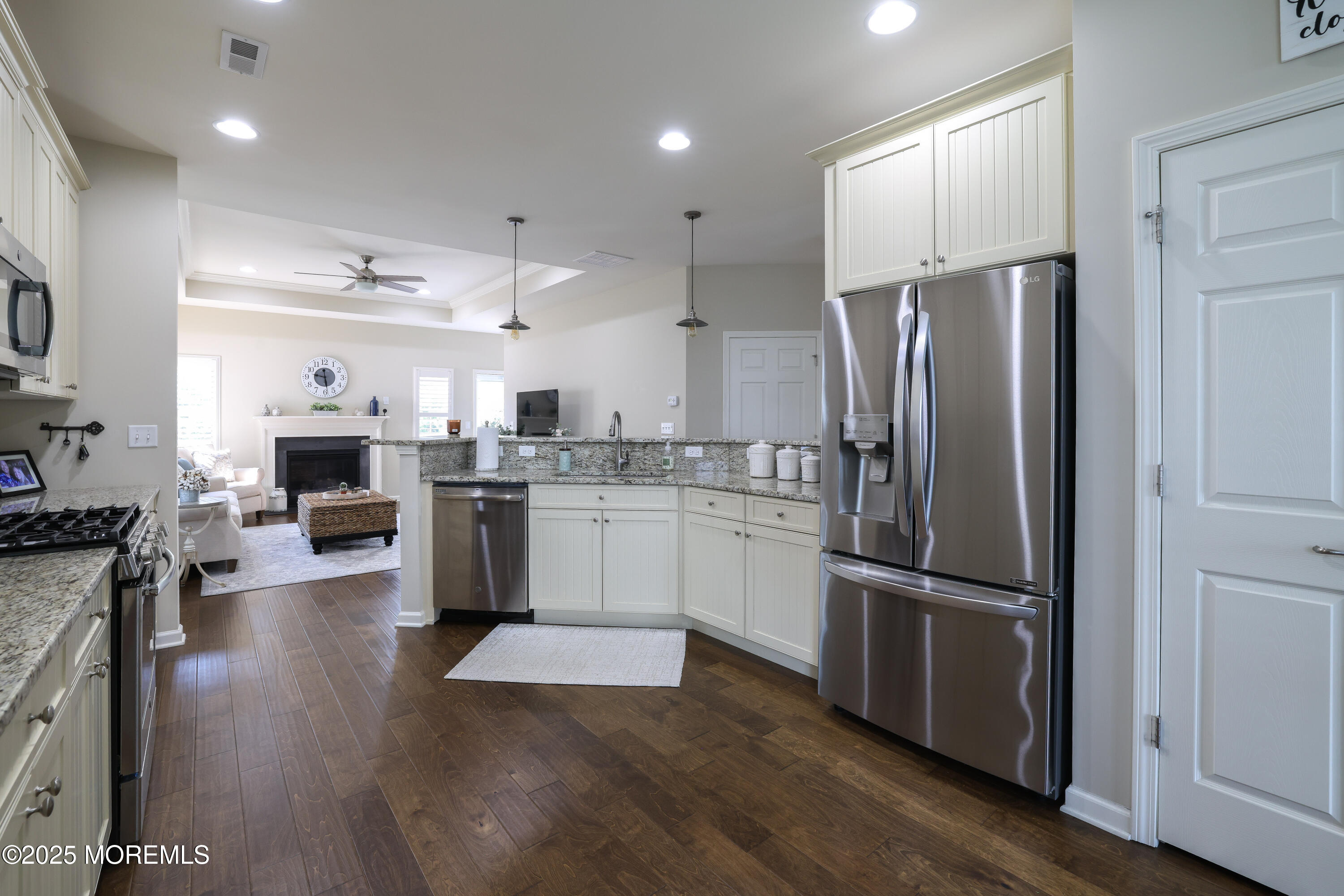 31 Garden Path Barnegat, NJ 08005 - Photo 17 of 43 877A6544