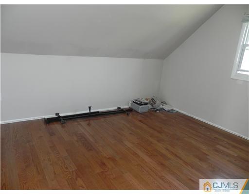 21 Fairfield Road East Brunswick, NJ 08816 - Photo 8 of 13 Gallery Image 8