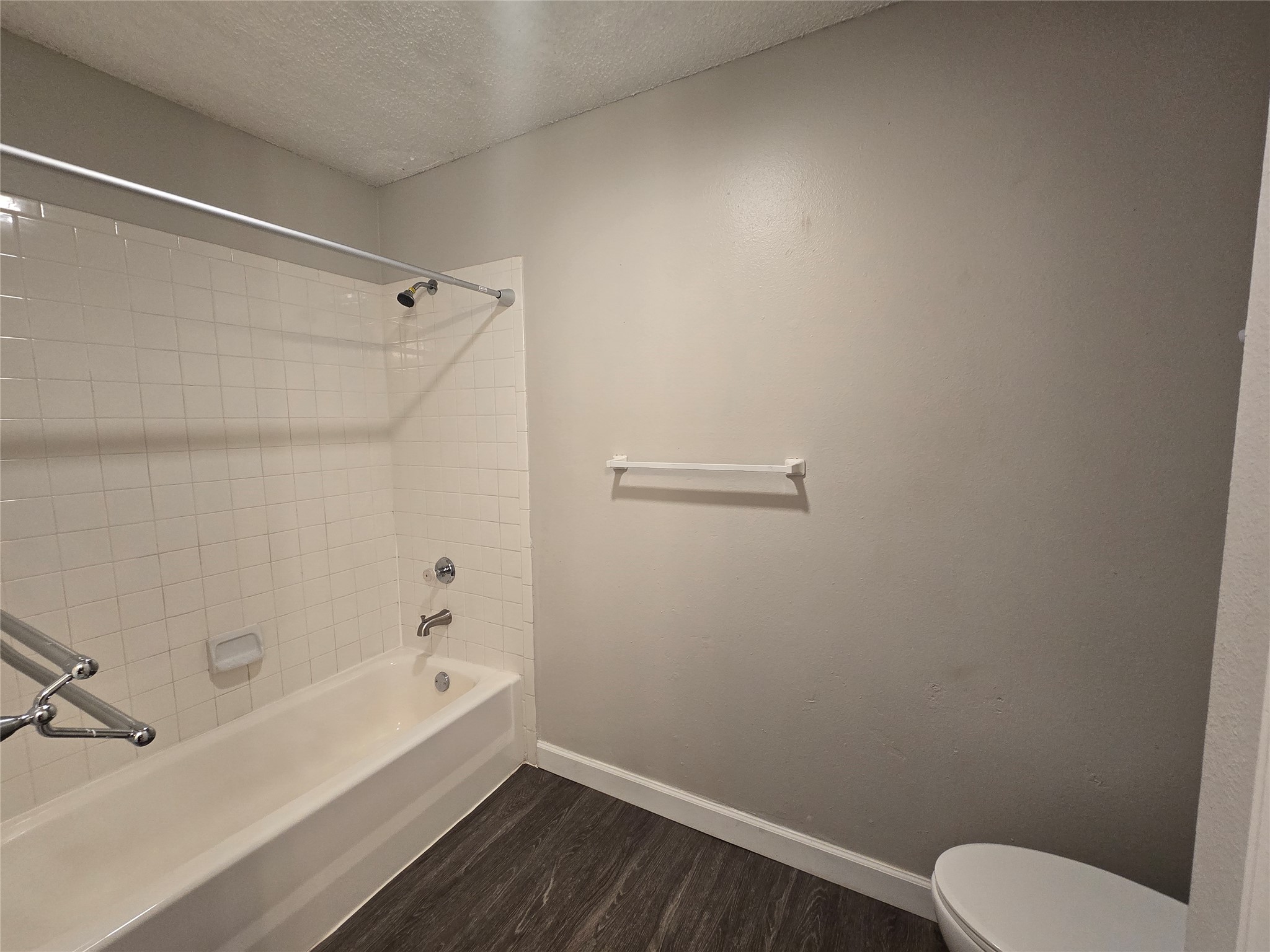 4304 Duval Road, Unit B Austin, TX 78759 - Photo 16 of 19 Gallery Image 16