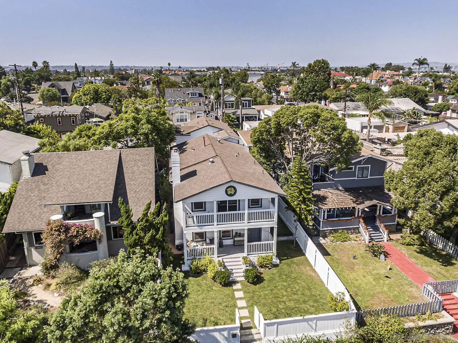 340 A Avenue Coronado, CA 92118 - Photo 4 of 41 a view of a house with a yard