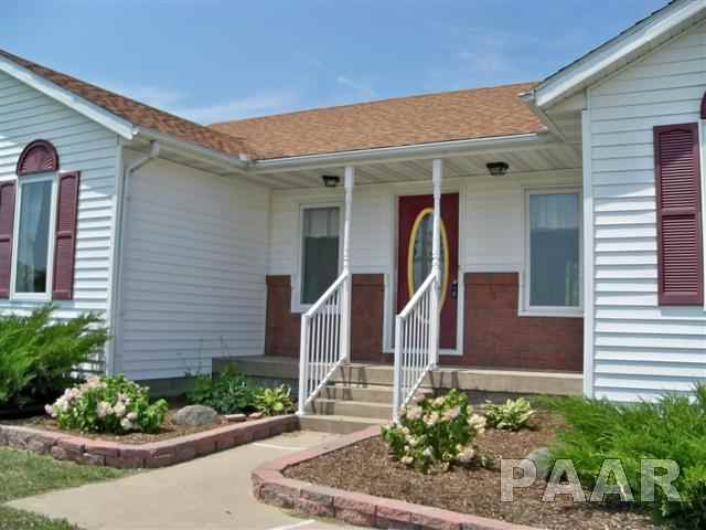 1131 Nofsinger Road Metamora, IL 61548 - Photo 2 of 15 Gallery Image 2