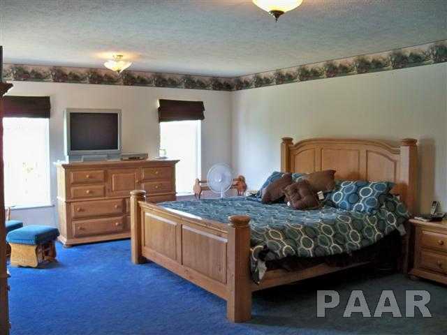 1131 Nofsinger Road Metamora, IL 61548 - Photo 9 of 15 Gallery Image 9
