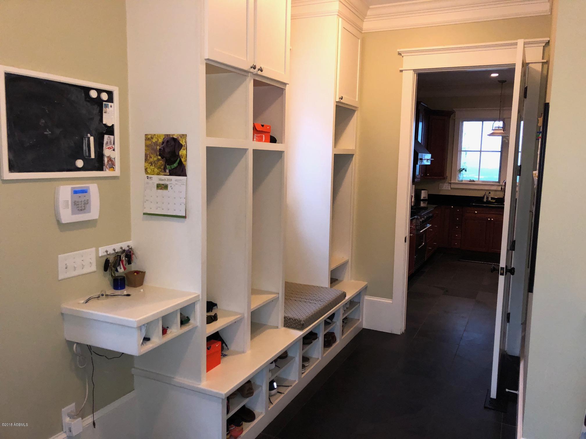 9 Ridge Road Beaufort, SC 29907 - Photo 21 of 45 mud room 3