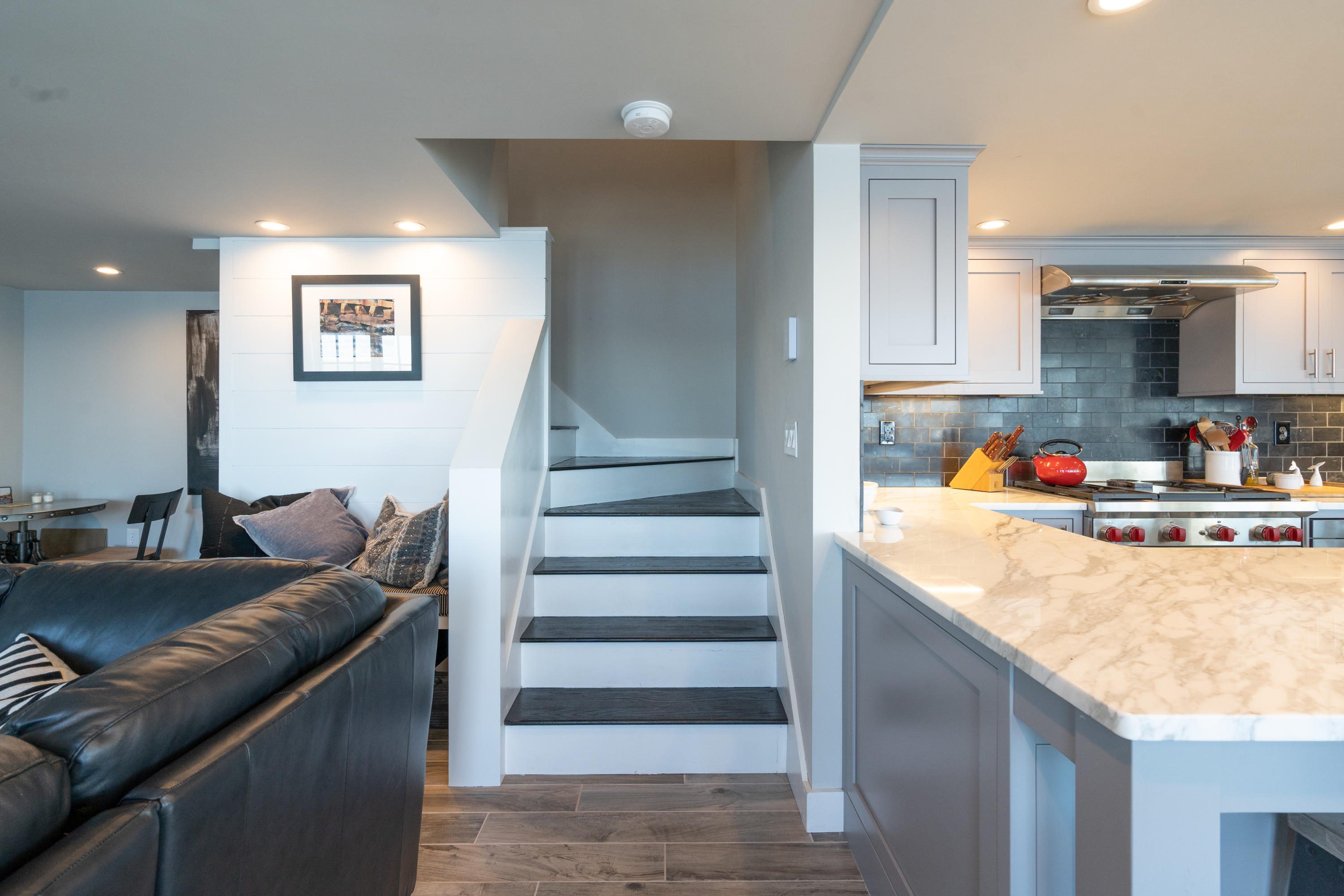31 West Shore Road Bailey Island, ME 04003 - Photo 29 of 42 Stairs