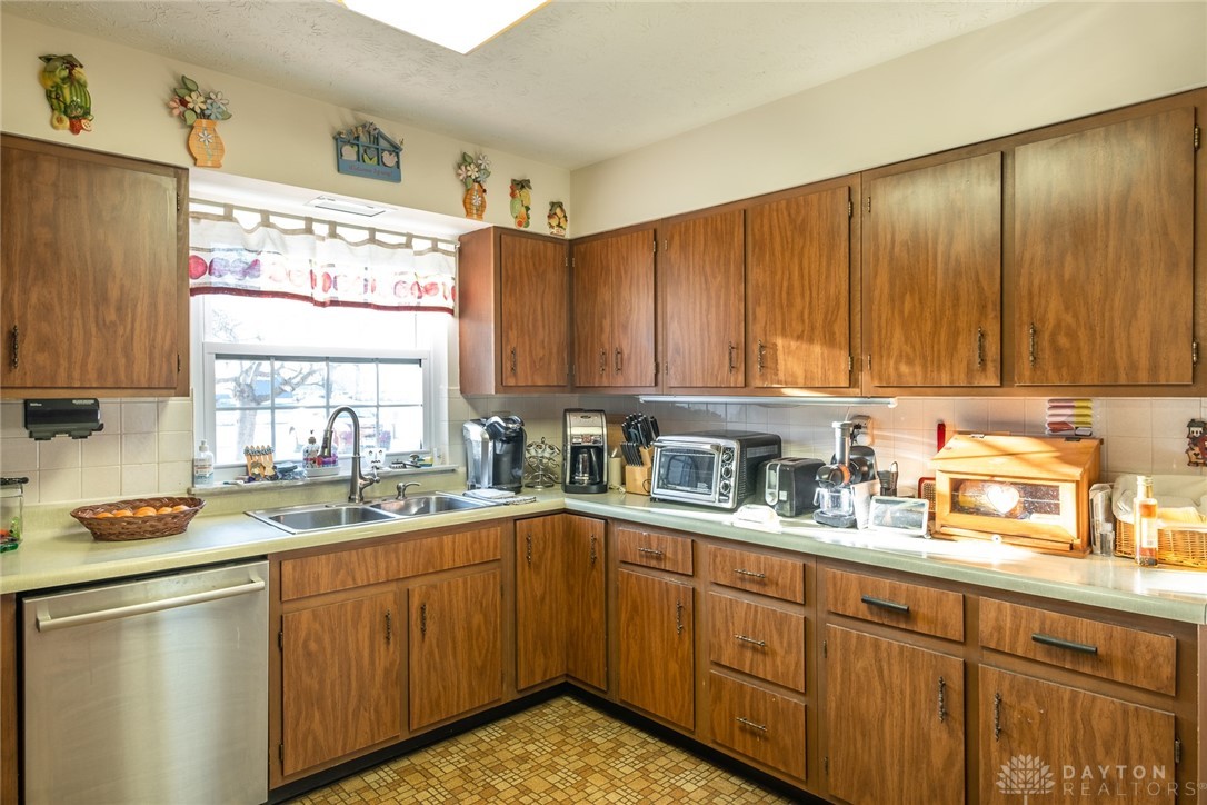 92 Kinsey Road Xenia, OH 45385 - Photo 12 of 28 Gallery Image 12