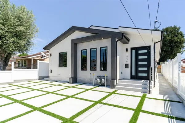 $4,000 | 10654 Nassau Avenue, Sunland, CA 91040