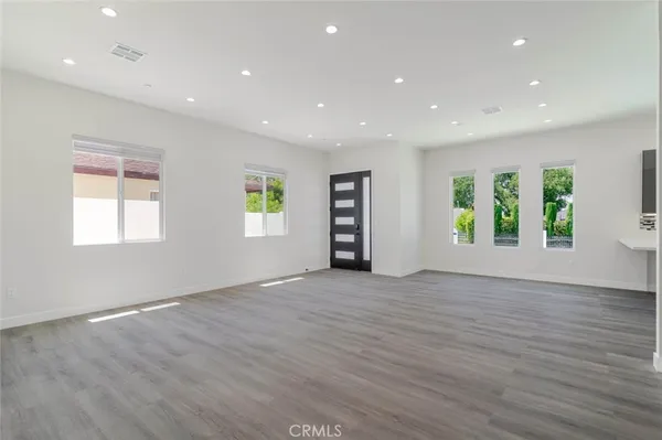 $4,000 | 10654 Nassau Avenue, Sunland, CA 91040