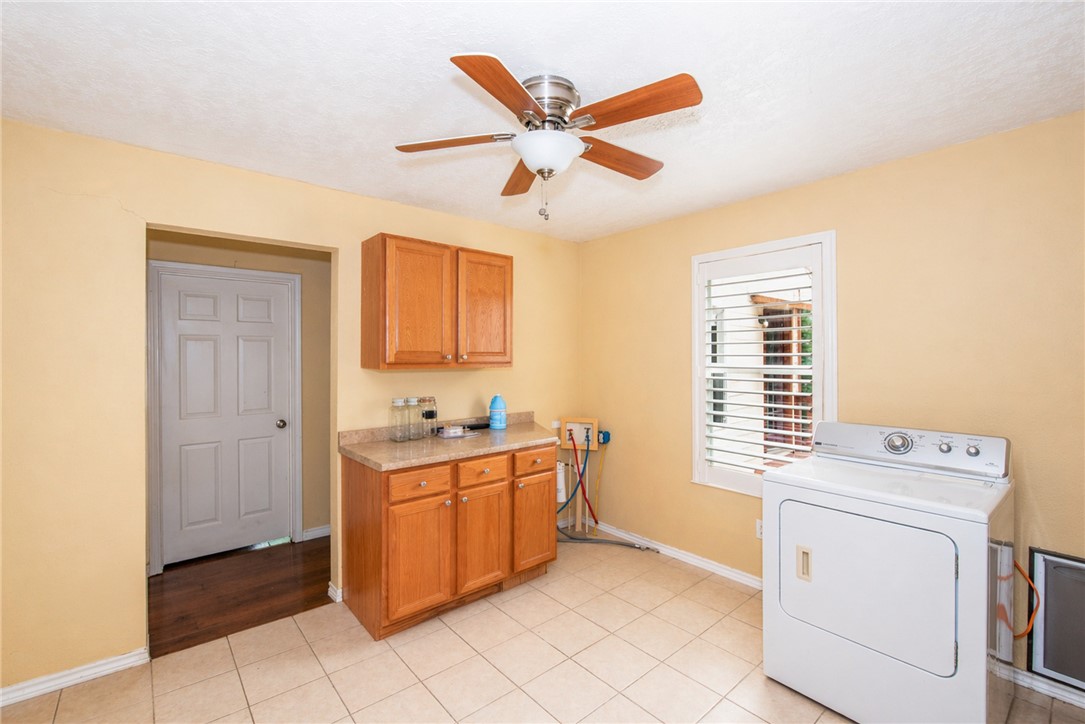 877 Hollow Bend Road, Unit 229 Caldwell, TX 77836 - Photo 13 of 18