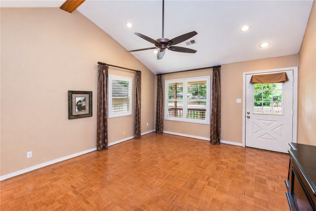 877 Hollow Bend Road, Unit 229 Caldwell, TX 77836 - Photo 3 of 18