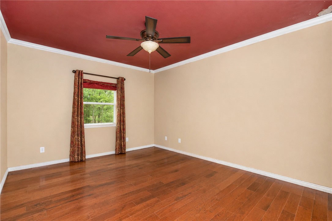 877 Hollow Bend Road, Unit 229 Caldwell, TX 77836 - Photo 10 of 18
