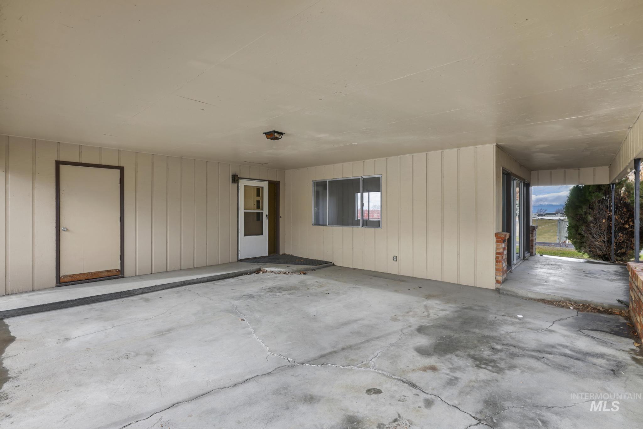 409 Clear Lakes Road Buhl, ID 83316 - Photo 25 of 43 View of patio