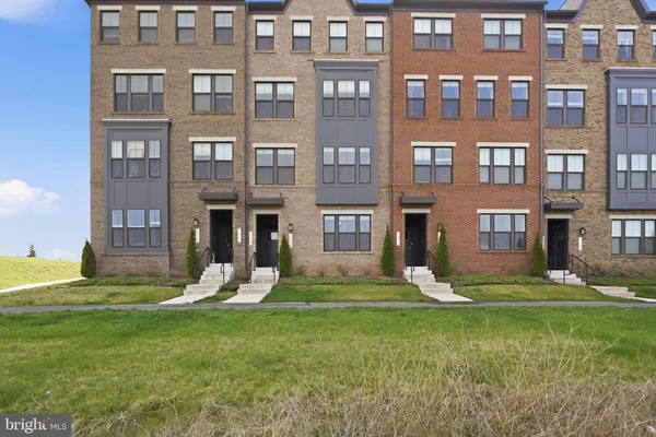 $3,200 | 22528 Wilson View Terrace, Ashburn, VA 20148