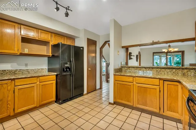 $800,000 | 8016 Acoma Drive, Larkspur, CO 80118