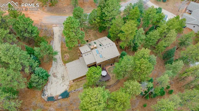 $800,000 | 8016 Acoma Drive, Larkspur, CO 80118