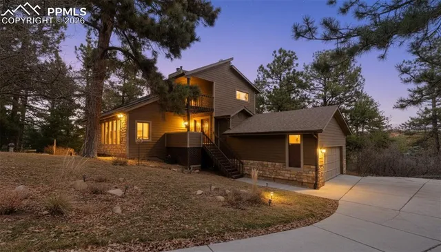 $800,000 | 8016 Acoma Drive, Larkspur, CO 80118