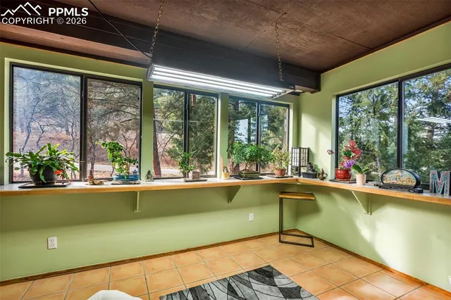 $800,000 | 8016 Acoma Drive, Larkspur, CO 80118