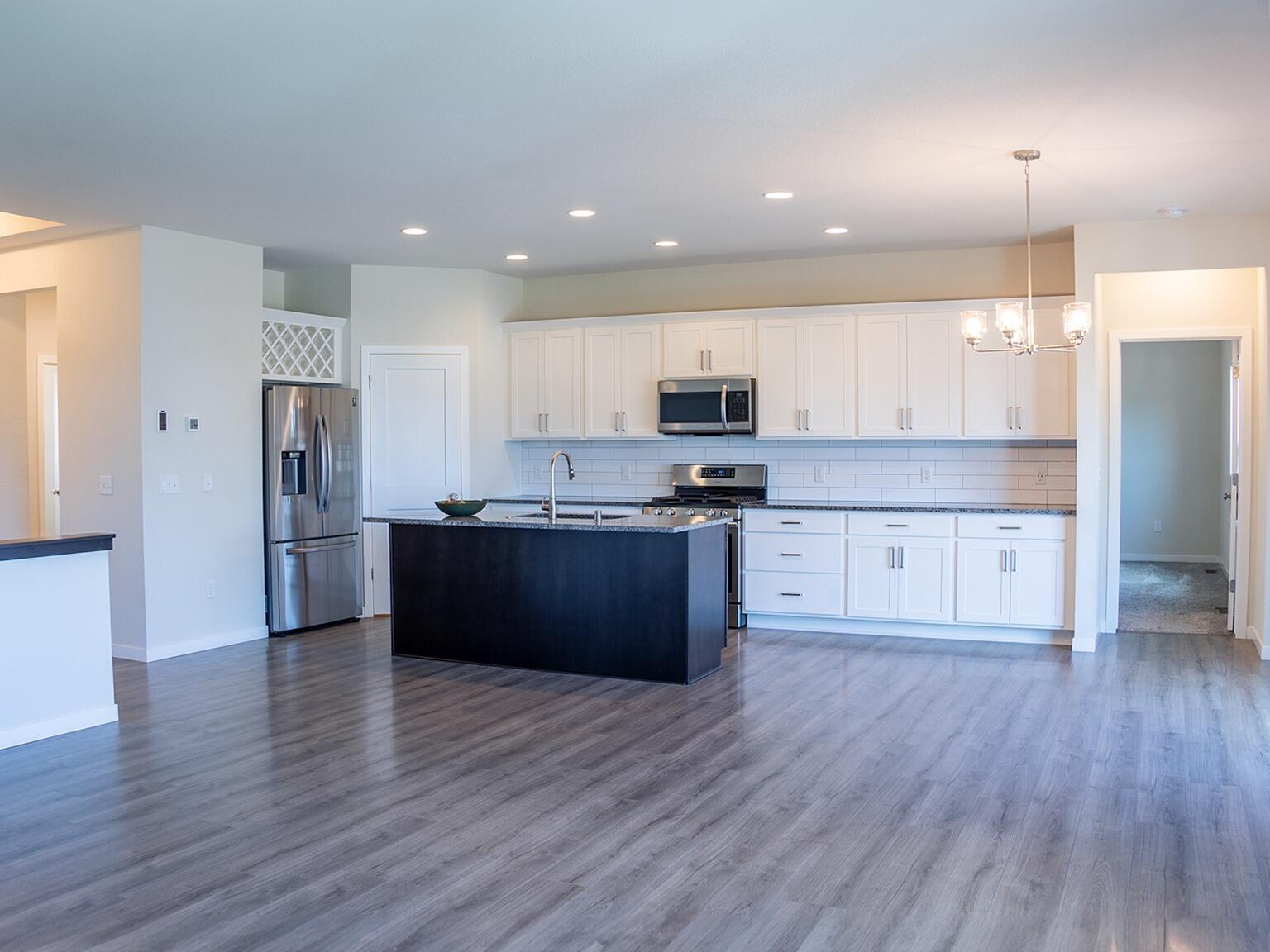 534 Foxfield Rd. Oregon, WI 53575 - Photo 8 of 20 9-Kitchen