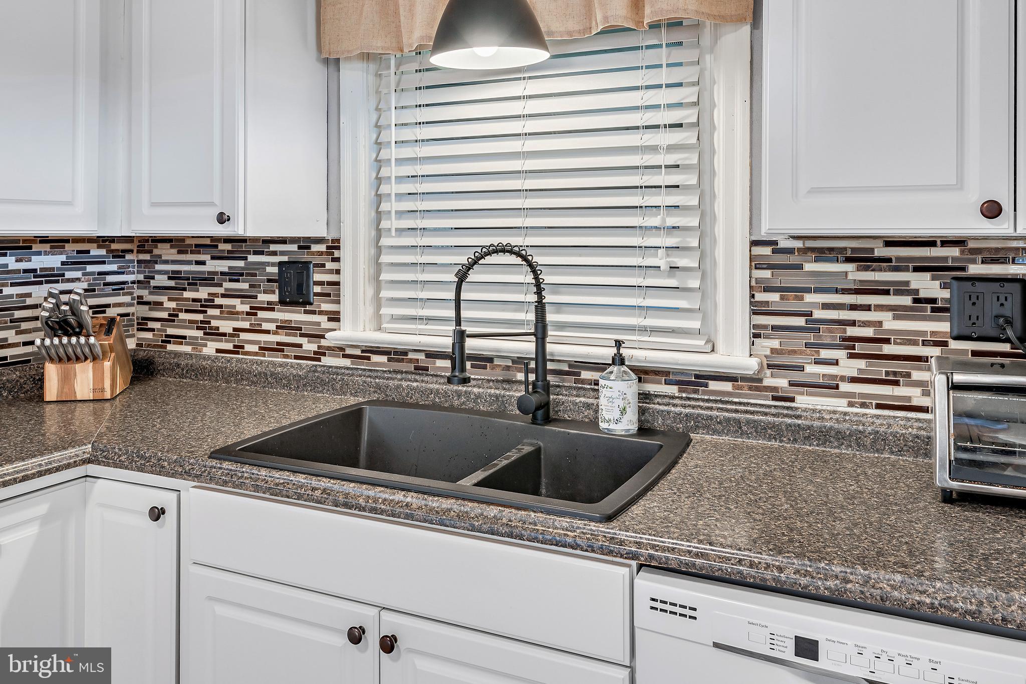 4001 Wolfs Church Road York, PA 17408 - Photo 13 of 25 Gallery Image 13