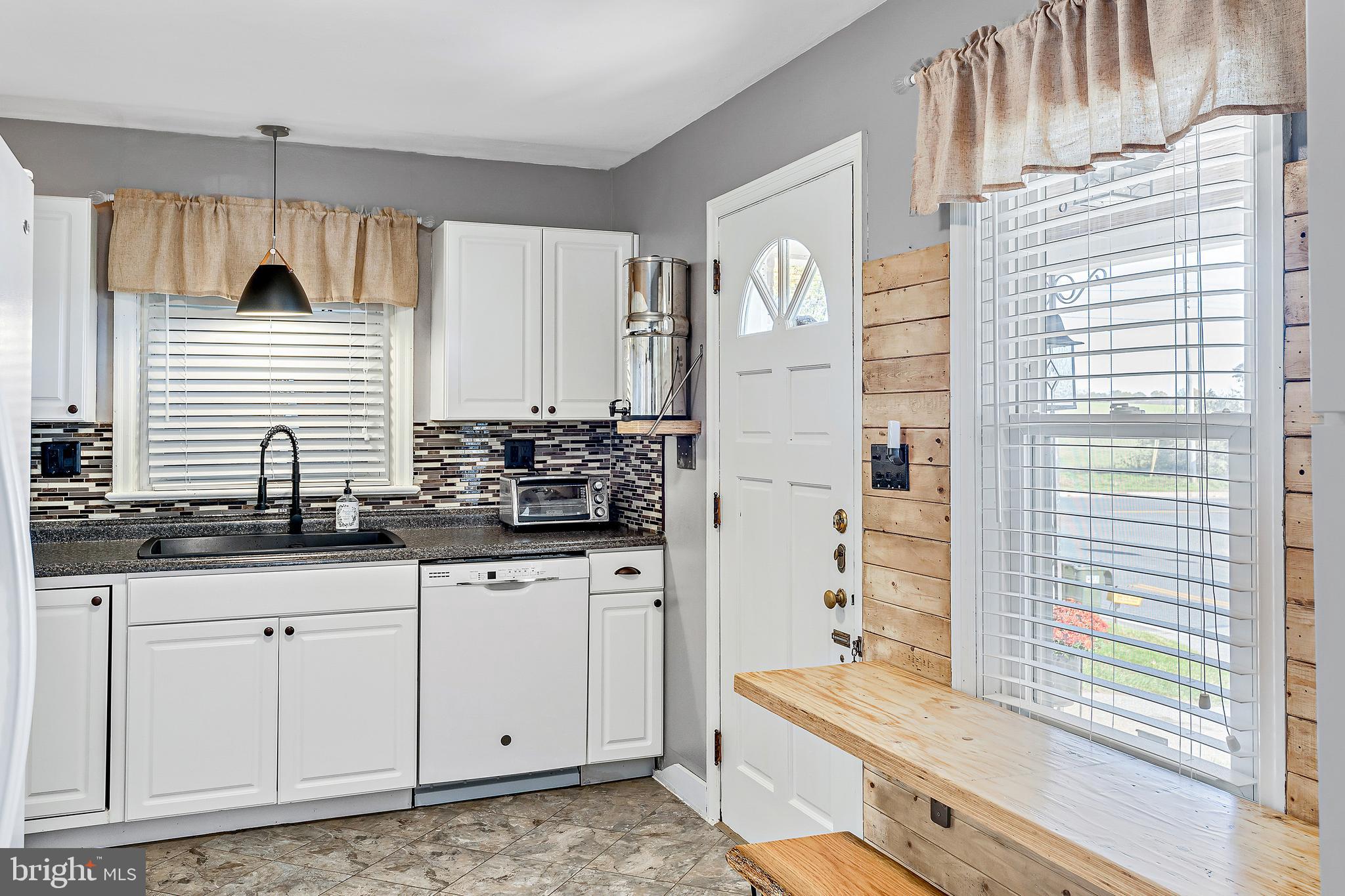 4001 Wolfs Church Road York, PA 17408 - Photo 10 of 25 Gallery Image 10